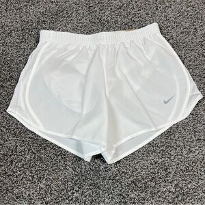 Nike Shorts Girls M White 3" Running Mesh Lined Athletic‎ Lightweight DriFit